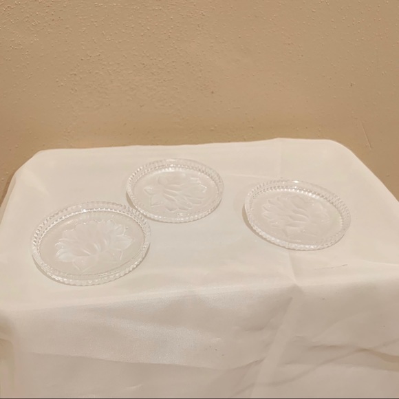 Vintage glass trinket trays - Picture 5 of 5